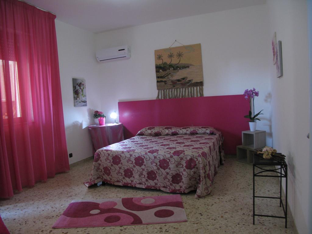 La Casa Dei Nonni Bed & Breakfast กุสโตนาชี ภายนอก รูปภาพ