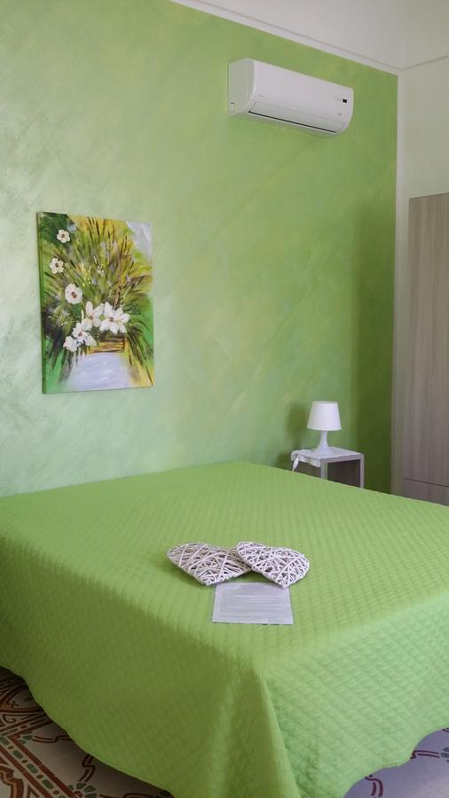 La Casa Dei Nonni Bed & Breakfast กุสโตนาชี ภายนอก รูปภาพ